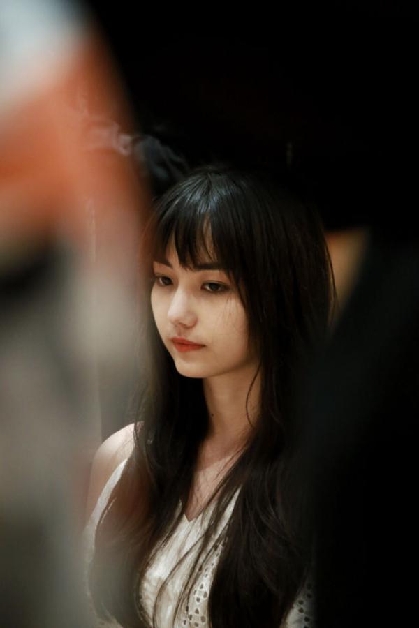 美女棋手黑嘉嘉：我曾被阿尔法狗吓到，柯洁能赢一盘就很厉害