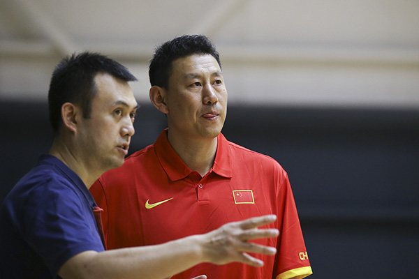 蓝队稳重、红队青春，男篮双国家队到底有何不同