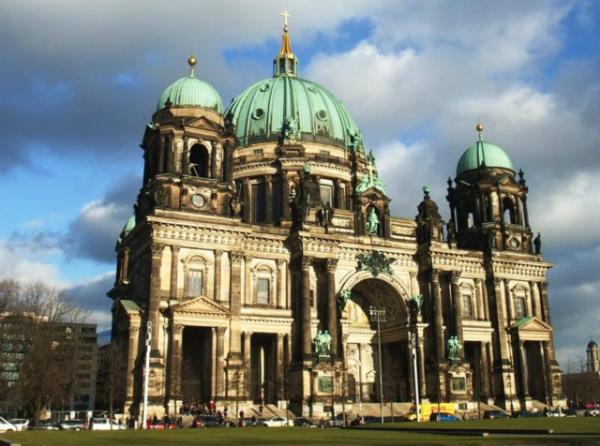 死神光顾最频繁的柏林，如何借古老传统重生