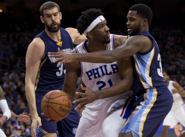 一个人改变一个国家！姚明之后，“大帝”恩比德也做到了