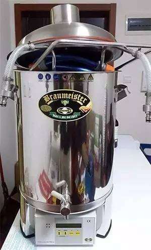 他不喜欢喝酒，却酿造出了多款中国顶级家酿啤酒