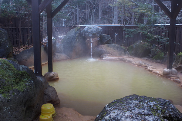 从歧阜到长野的火山温泉秘境