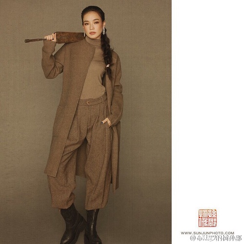 晚安｜某一线男星逆向行驶，几万网友在线围观