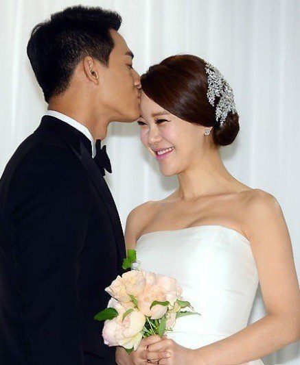 晚安｜某一线男星逆向行驶，几万网友在线围观