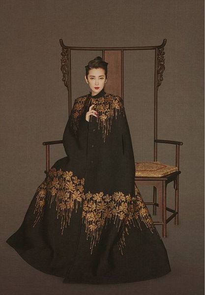 晚安｜某一线男星逆向行驶，几万网友在线围观