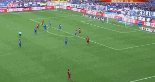 上海德比上港3比1战胜申花，武磊胡尔克秀出中超最强锋线