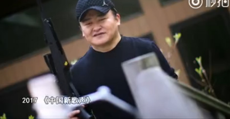 一周综艺丨王嘉尔在《奔跑吧》里被网友骂惨了