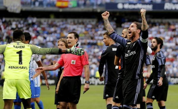 皇马时隔四年再获西甲冠军，C罗齐达内比巴萨强在哪儿