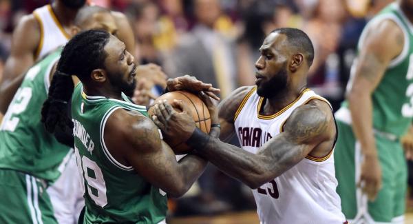 凯尔特人绝杀骑士！詹姆斯11分整场迷失，绿衫军血性回归