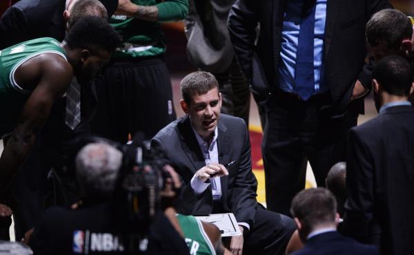 张佳玮丨惊天逆转背后：骑士不是打得差，而是打得奇怪