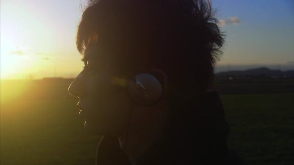 《当怪物来敲门》：没有将真实进行到底的童话