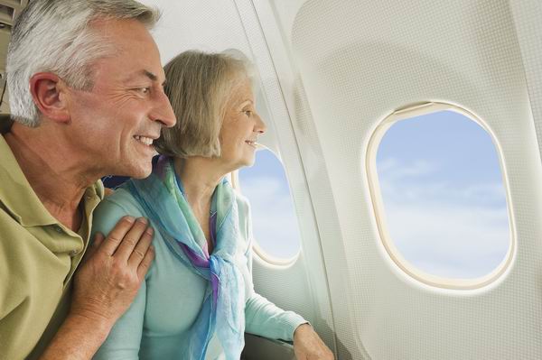 上海医生飞机上抢救昏厥乘客，万米高空如何防晕厥