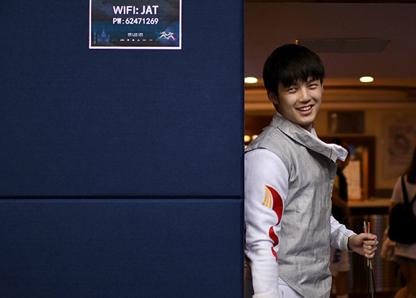 中国击剑困局：大众击剑如何反哺体校缺陷，吸粉不靠董力颜值