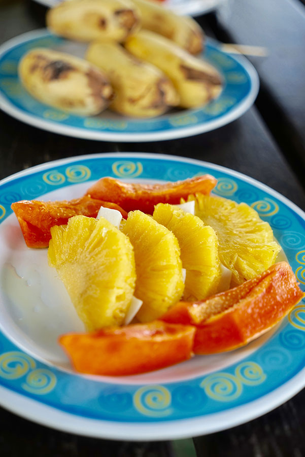 在诗和远方主宰的斐济，我们靠吃什么度日？