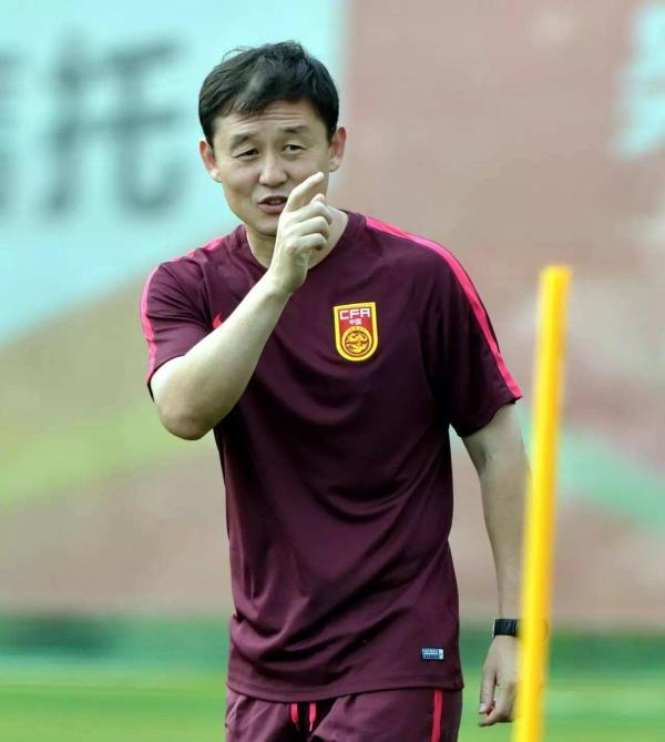 领队孙继海的烦恼丨用老百姓的话说，这批国奥孩子不太会踢球