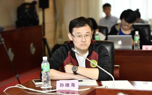 领队孙继海的烦恼丨用老百姓的话说，这批国奥孩子不太会踢球