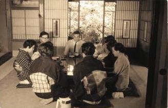 二战后，日本新中产阶级的国家认同