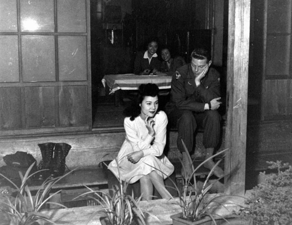 二战后，日本新中产阶级的国家认同