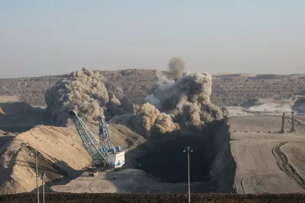 科普︱露天煤矿开采煤炭后，是如何变身良田的