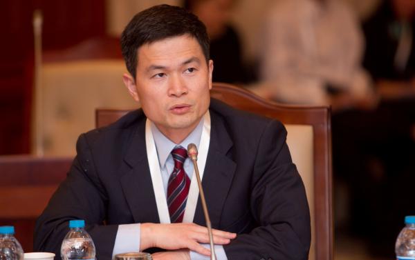 方星海：国债期货计划引入境外投资者，研究推进商业银行入市