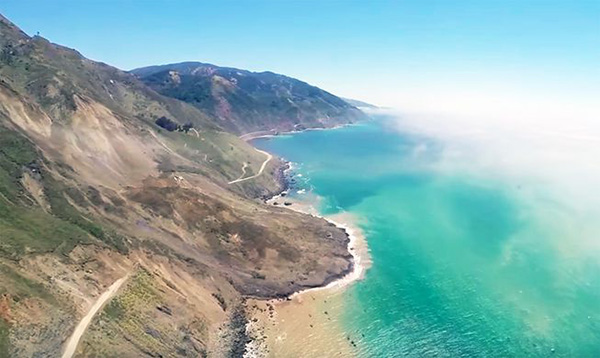 加州一号公路遭遇大型山体滑坡，大苏尔景区恐一年内受影响