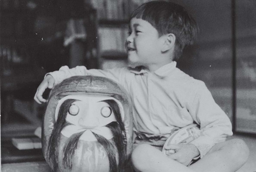 我对于自己如何成为今日的坂本龙一，也很感兴趣