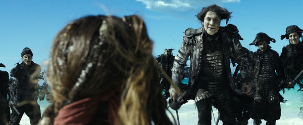 《加勒比海盗5》：基本就是把前作熔炼在一起