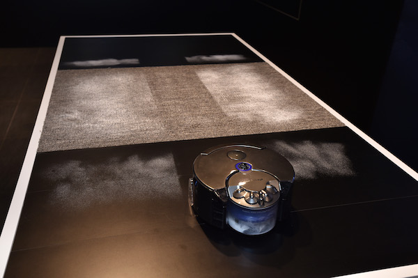 iRobot、戴森连续出招，家用机器人爆发式增长或将来临