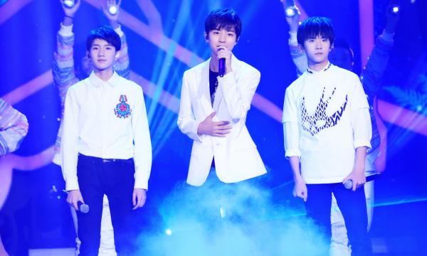 童星制造：成就儿童还是消费儿童