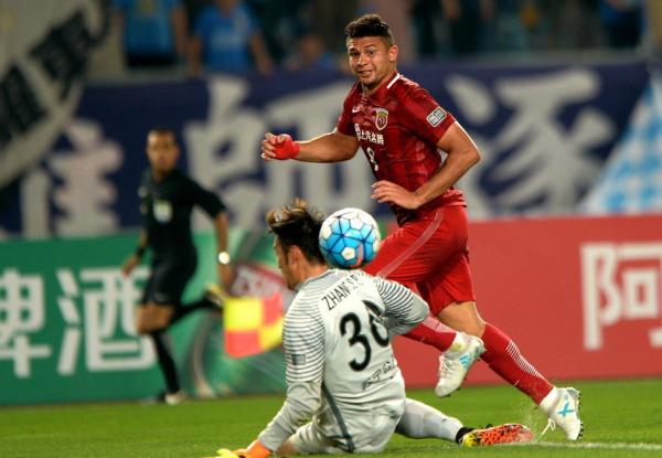 苏宁2比3上港无缘亚冠8强，这是崔龙洙在中国最后一战吗
