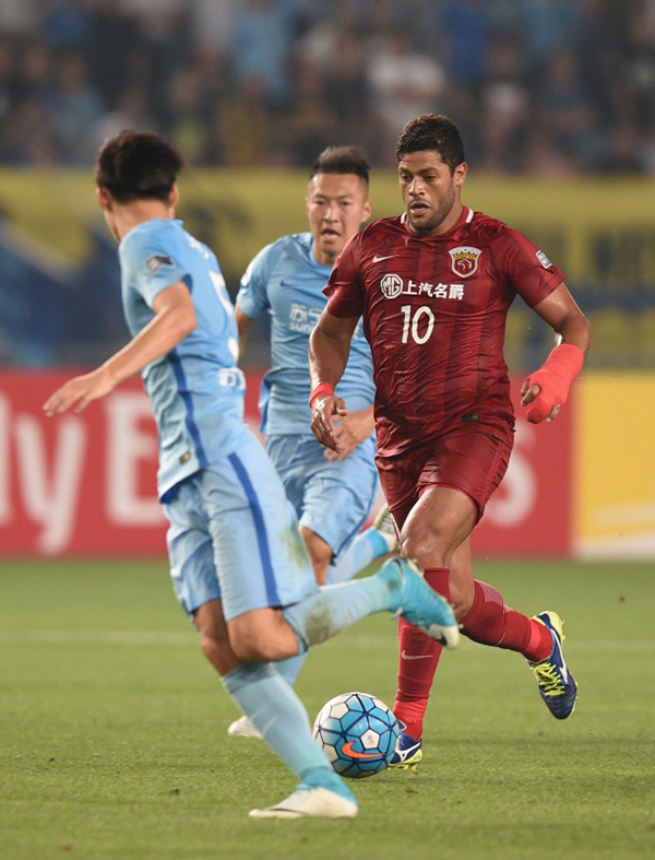 上港造就中国足坛第一火力，“绿巨人”重现了德罗巴式碾压