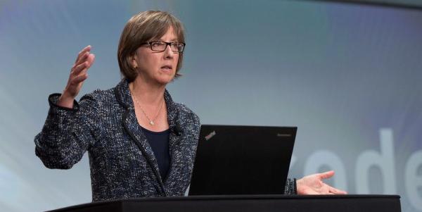 “互联网女皇”2017趋势报告十大看点：变革的步伐超预期