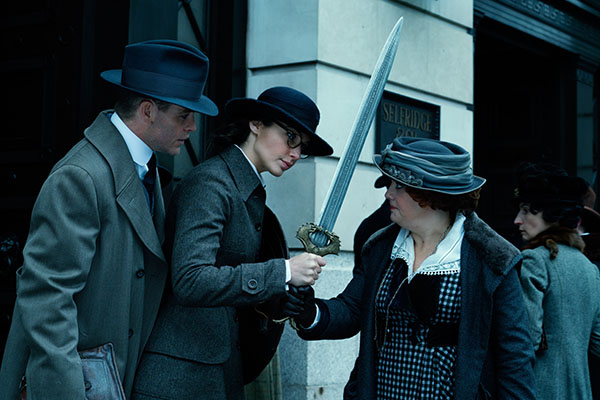 专访｜在诸多超级英雄中，《神奇女侠》神奇在哪里