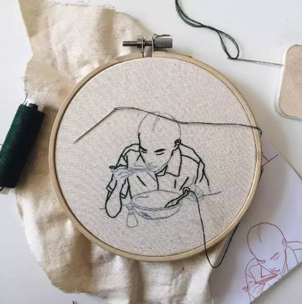 趣看｜用刺绣勾勒日常，这位超模有点帅