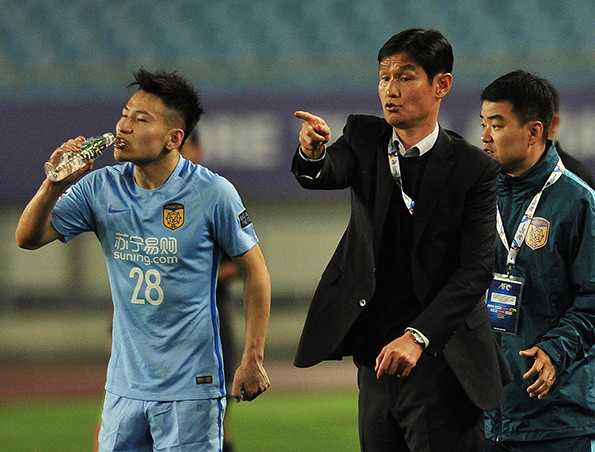 崔龙洙的中超失败故事：勤勉无用，击倒他的只是足协新政吗