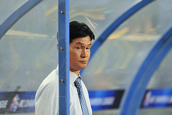 崔龙洙的中超失败故事：勤勉无用，击倒他的只是足协新政吗