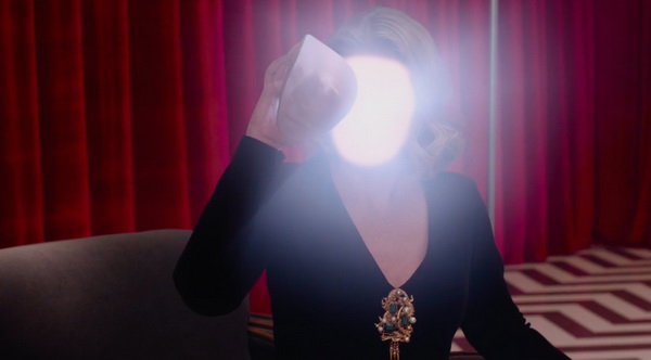 TING闻｜时隔26年，大卫·林奇的《双峰》再次让我抓狂