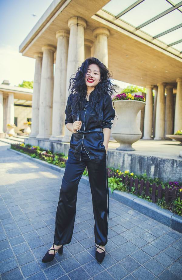 睡衣外穿去度假，毫不费力变时髦