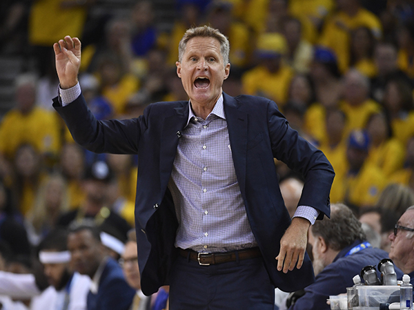 张佳玮丨科尔教练回来了，汤普森也就活了