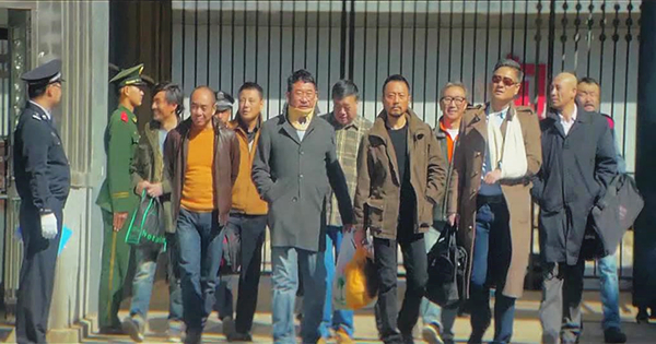 澎湃联播｜老炮儿2：篮球场争夺战