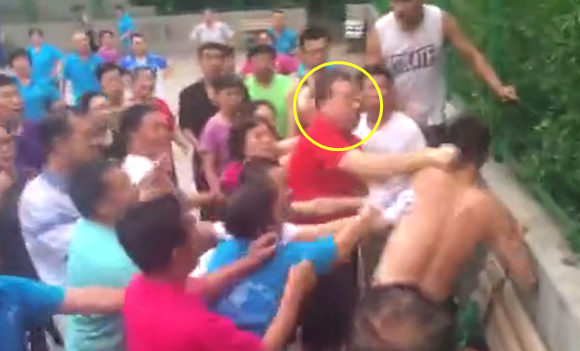 澎湃联播｜老炮儿2：篮球场争夺战