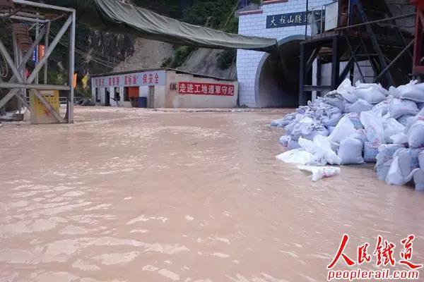 直击中国最难隧道工程大柱山隧道：历时9年仍未打通