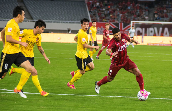 三个月或交手5次，上港和恒大玩出了中国足球的“总决赛”