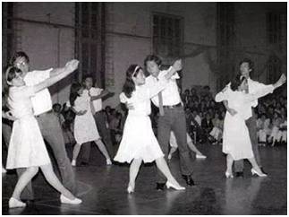 恢复高考四十年丨老照片：77级学生眼中的复旦生活