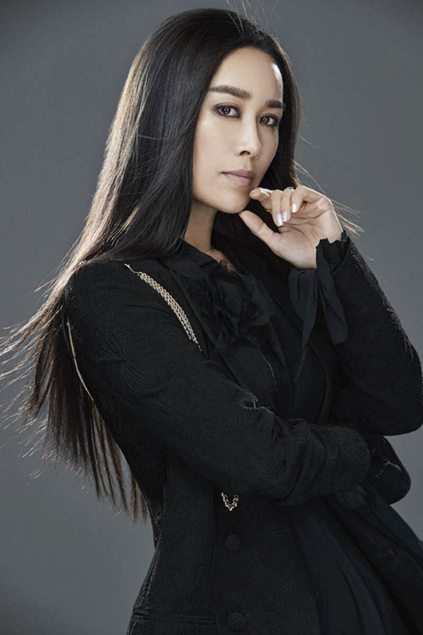 刘欢那英周杰伦陈奕迅高举战旗，《中国新歌声》更具戏剧性