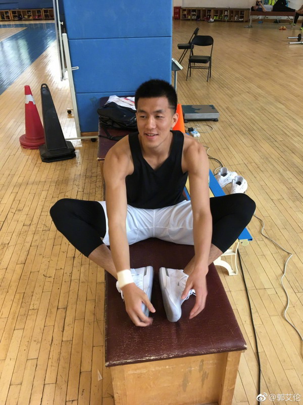 如果NBA是一家培训机构，这些中国球员都在“通宵排队”