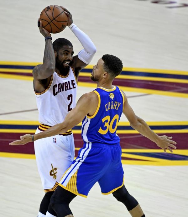 总决赛失去悬念！勇士3比0骑士，欧文：他们是世界的主宰