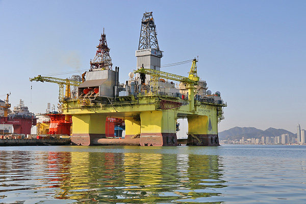 中集来福士“蓝鲸2号”8月建成，姊妹船已用于可燃冰开采