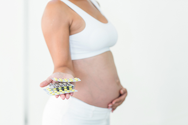 孕期发烧不要忍，该吃药时遵医嘱