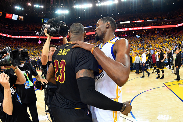 张佳玮丨5年了，我们又能讨论谁才是“天下第一”了